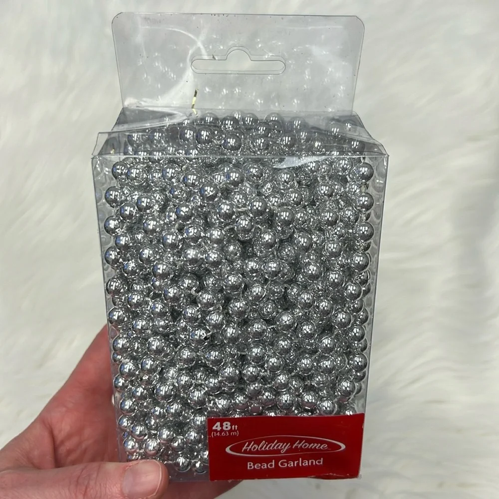 Silver Holiday Garland with Shiny Beads